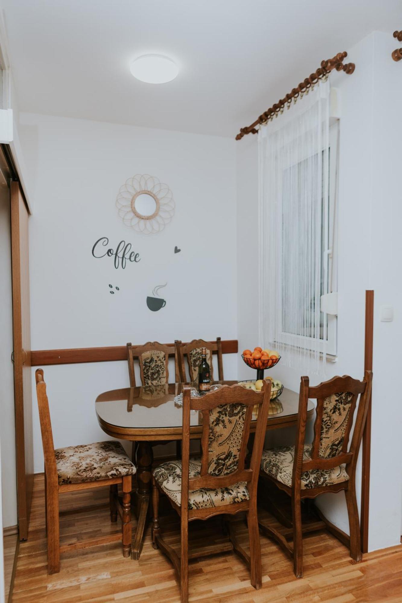 Apartman Antonio Gospić Exterior foto